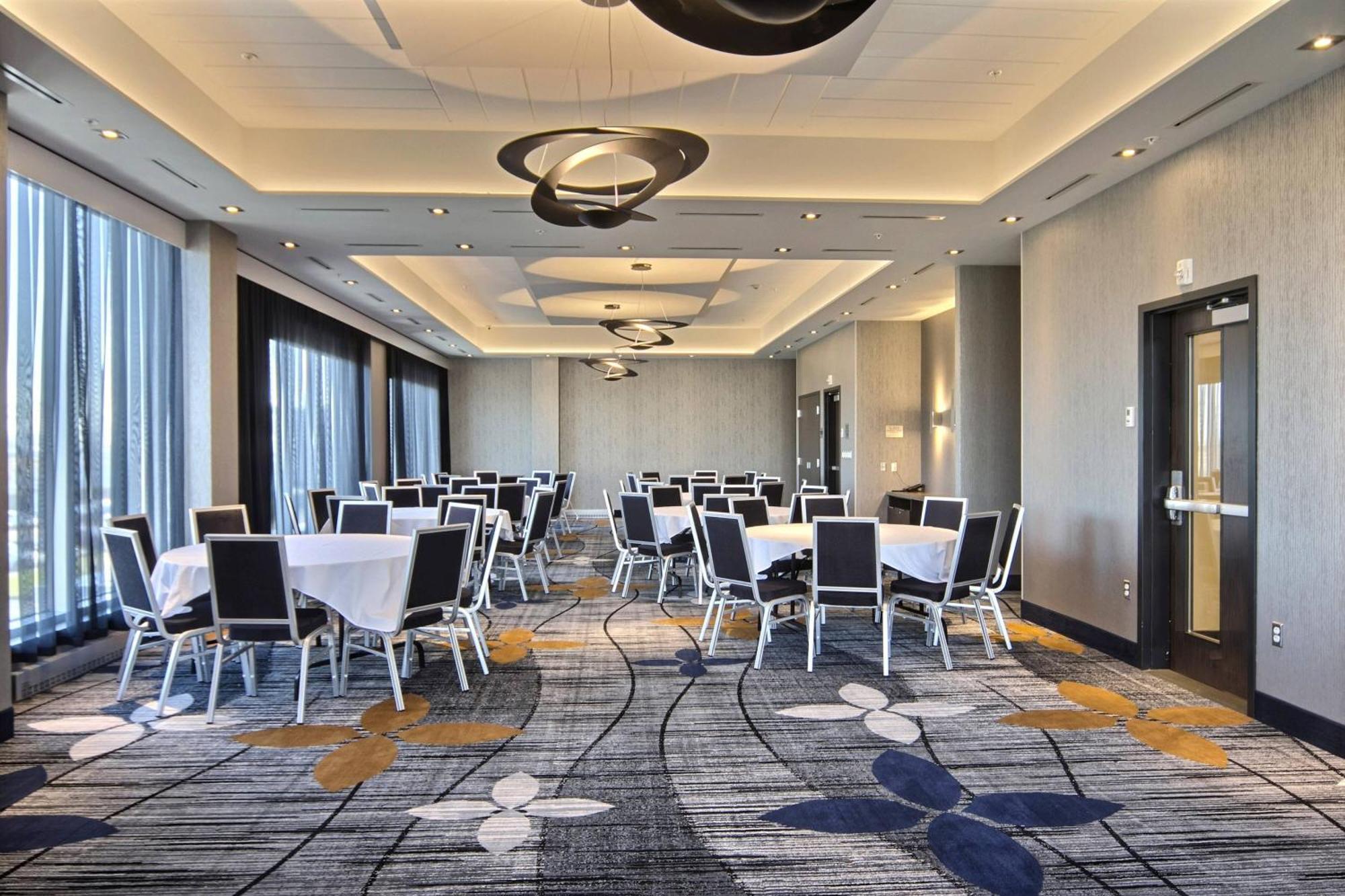 Courtyard By Marriott Квебек Экстерьер фото