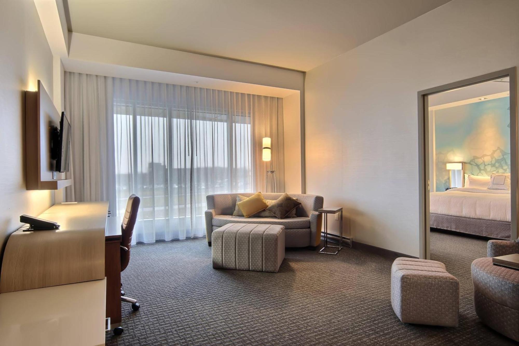 Courtyard By Marriott Квебек Экстерьер фото